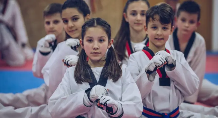 Fomenta la Confianza y el Respeto en Jóvenes y Adultos